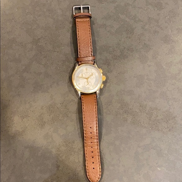 Victorinox Swiss army classic watch - Picture 3 of 4